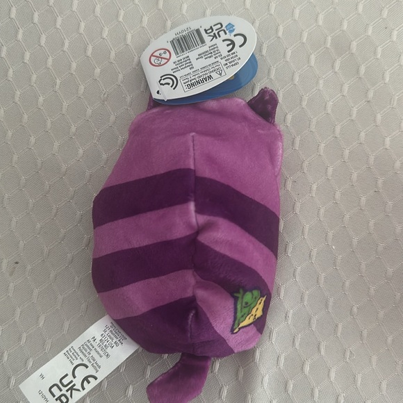 Chesire Cats VS Pickles - Picture 2 of 4